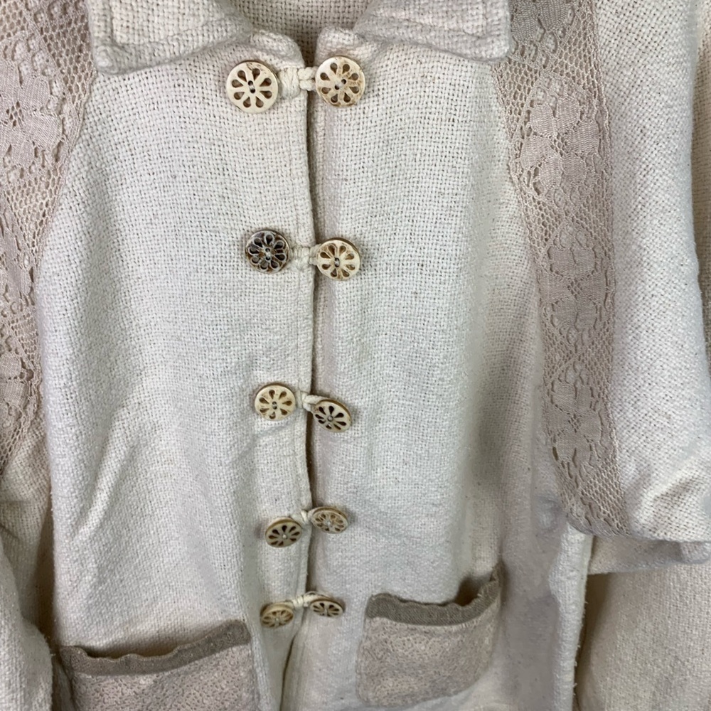 Vintage MEDIUM Button Front Sweater Jacket Lace Art To Wear Cottagecore Granny - Picture 4 of 9